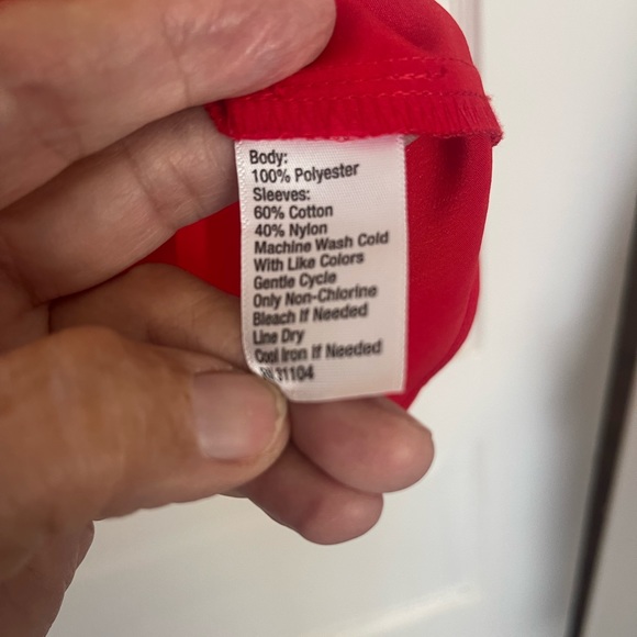 Red blouse/top - Picture 6 of 12